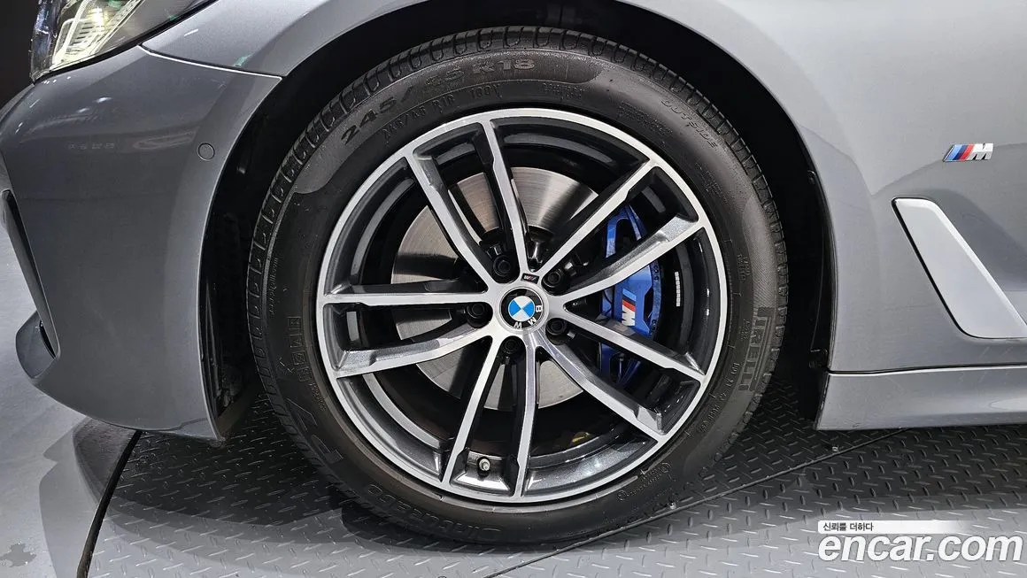 BMW 5-Series 2023 из KR, фото 8