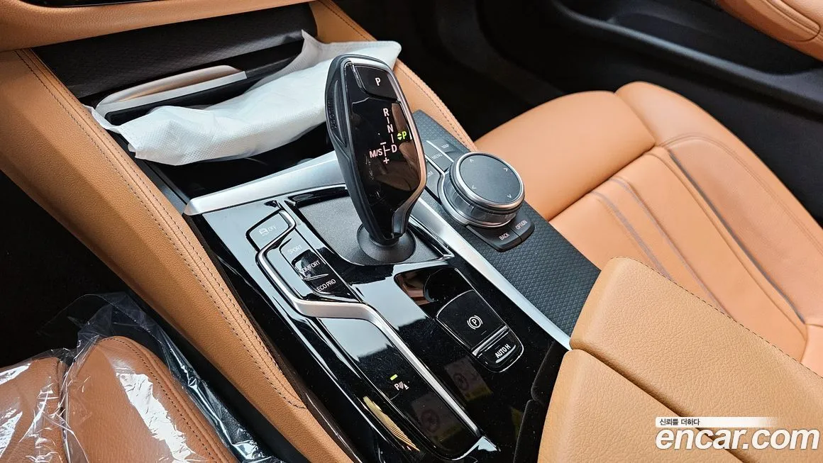 BMW 5-Series 2023 из KR, фото 10