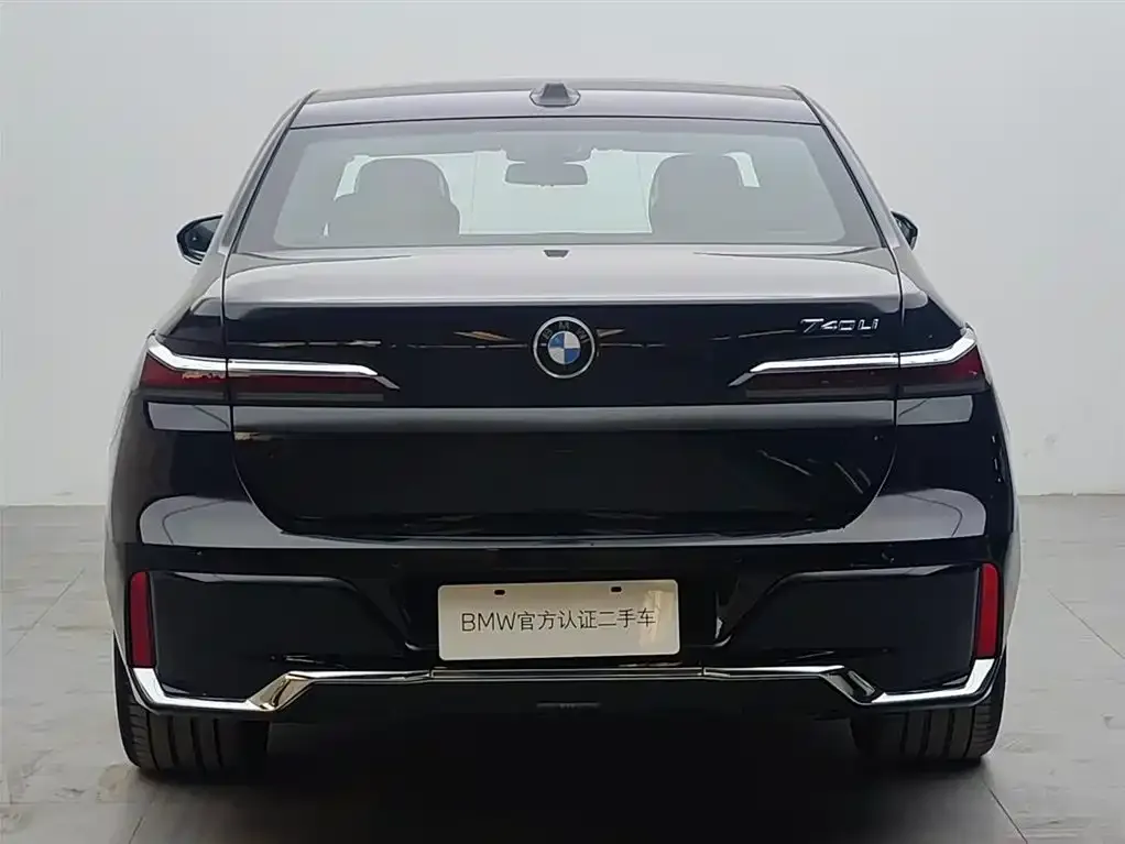 BMW 7 Series 2024 из CN, фото 2
