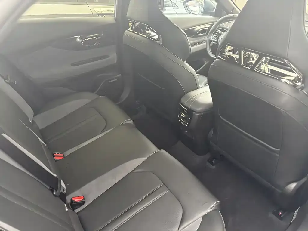GAC Motor Shadow Leopard — фото 5
