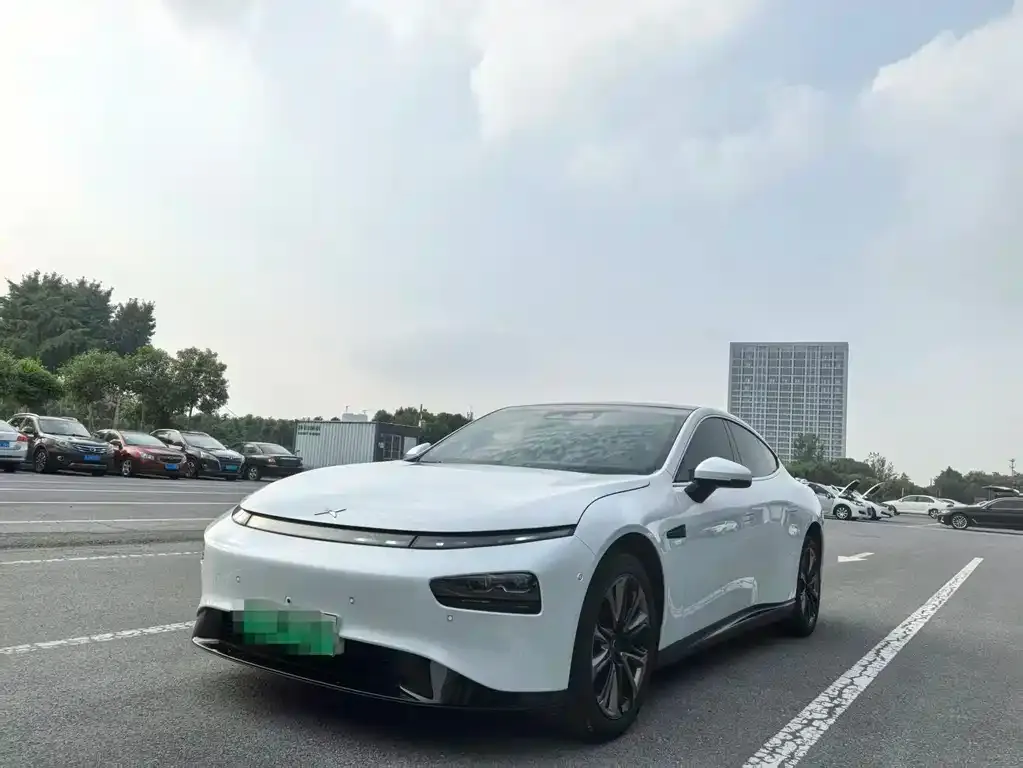 XPeng P7 — фото 1