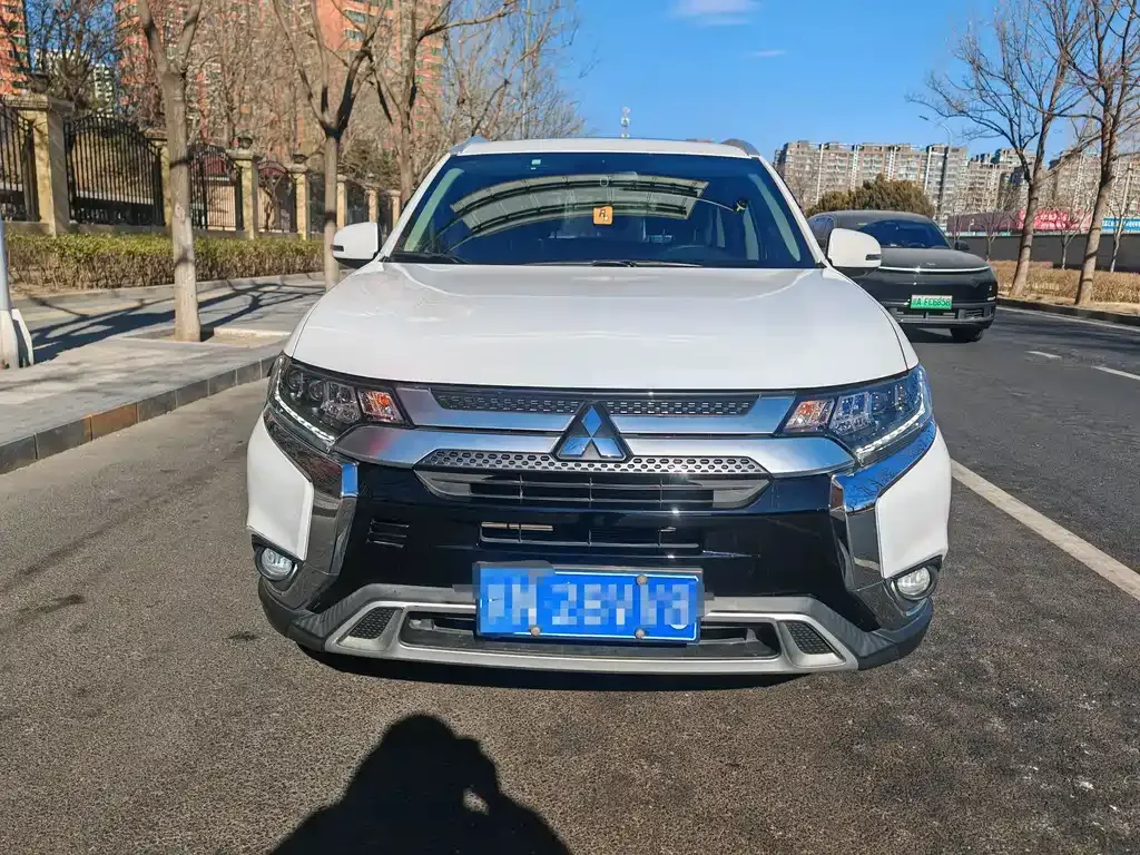 Mitsubishi Outlander 2021 из CN, фото 5