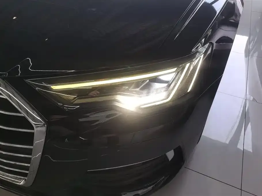 Audi A6L 2021 из CN, фото 5