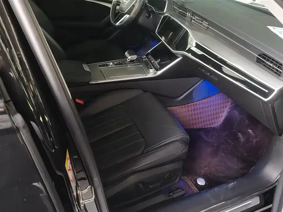 Audi A6L 2021 из CN, фото 3