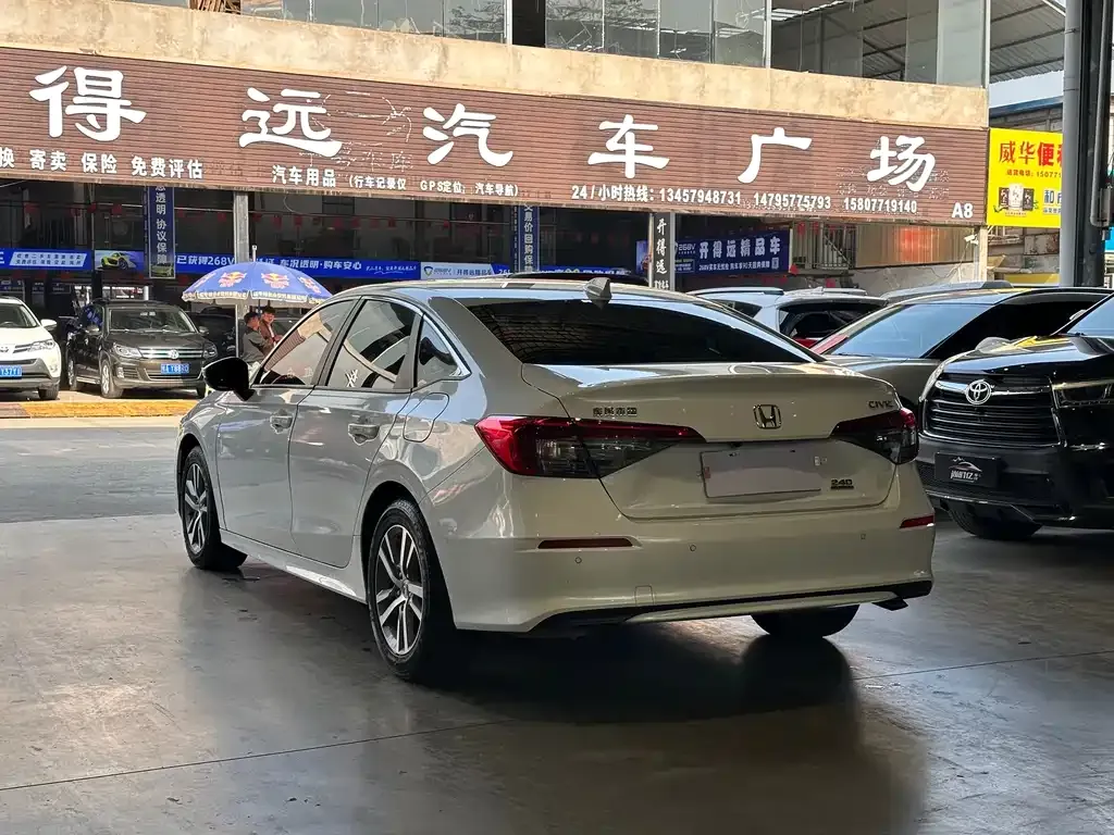 Honda Civic 2023 из CN, фото 9