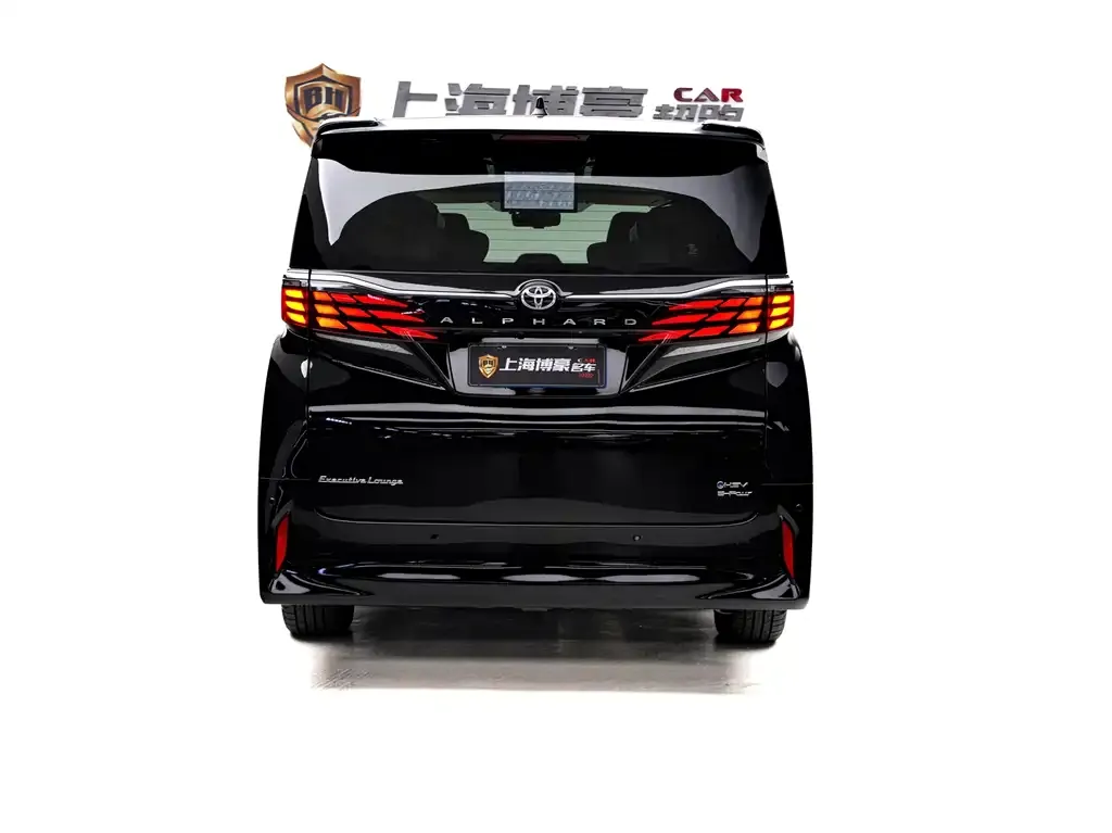 Toyota Alphard — фото 2