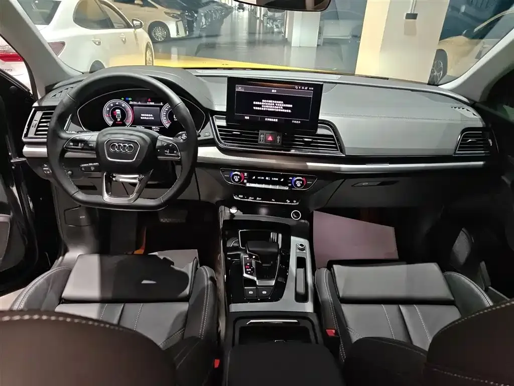 Audi Q5L 2023 из CN, фото 4