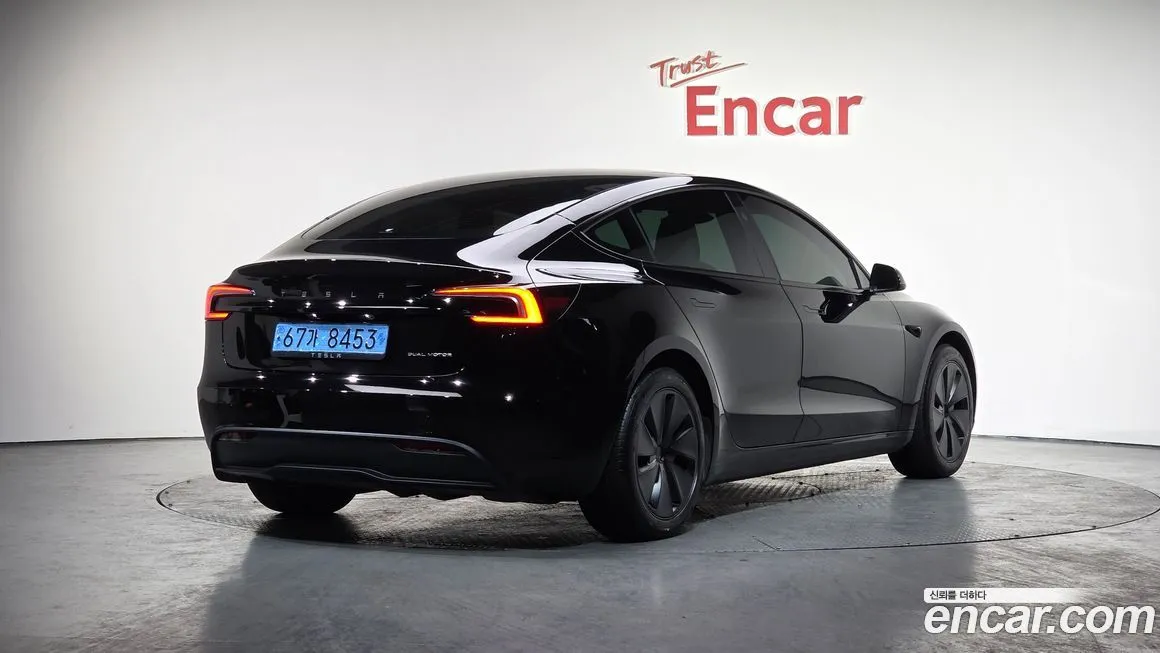 Tesla Model 3 2024 из KR, фото 4
