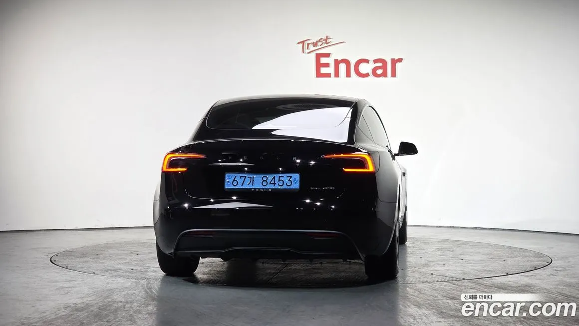 Tesla Model 3 2024 из KR, фото 9