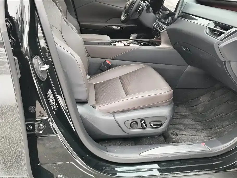 Lexus RX 2025 из CN, фото 6