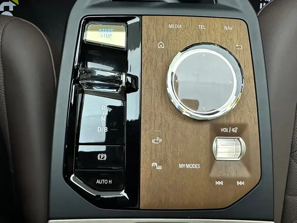 BMW iX 2024 из CN, фото 7