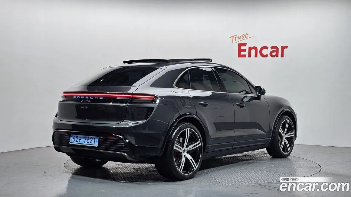 Porsche Macan 2025 из KR, фото 3