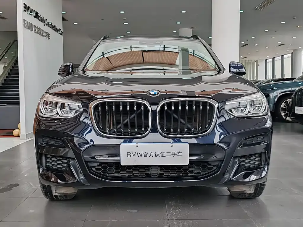 BMW X3 — фото 9