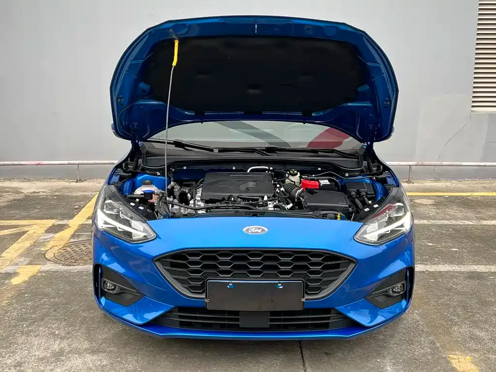 Ford Focus 2021 из CN, фото 5
