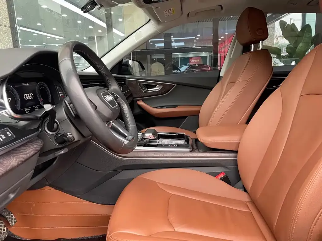 Audi Q8 2021 из CN, фото 4