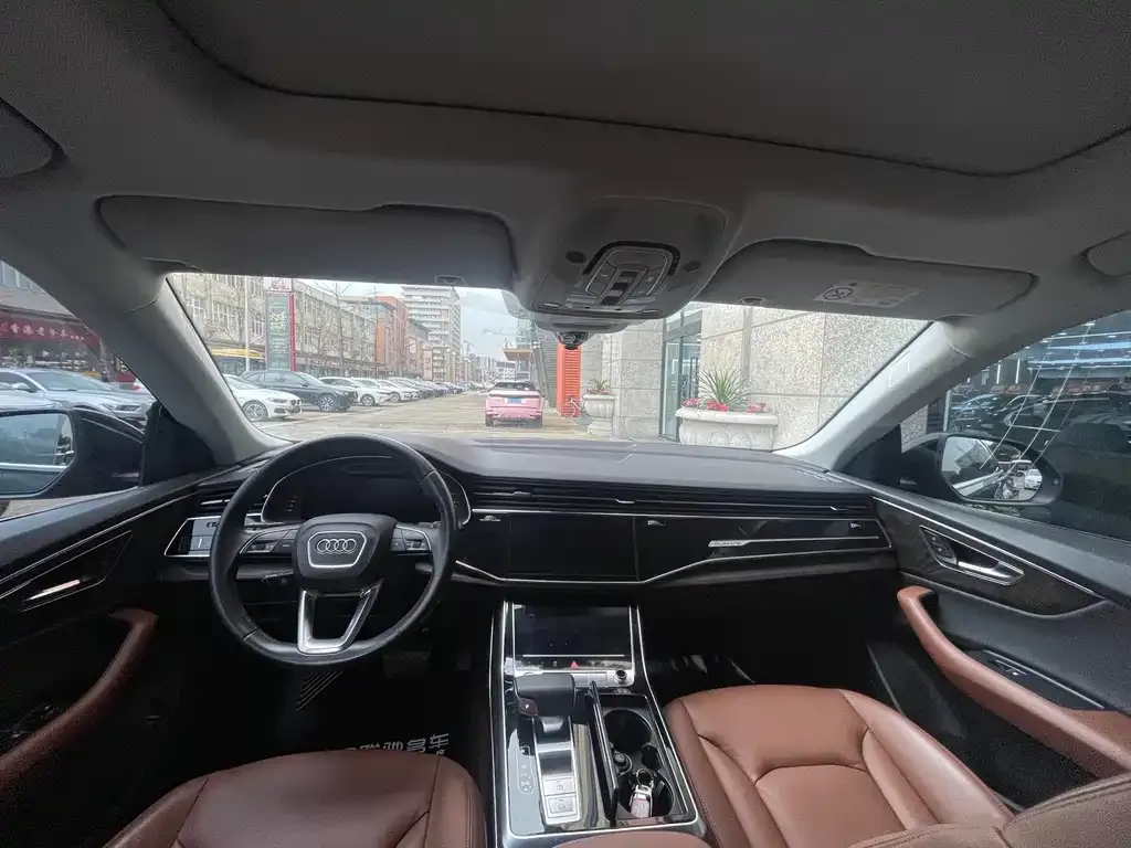 Audi Q8 2021 из CN, фото 3