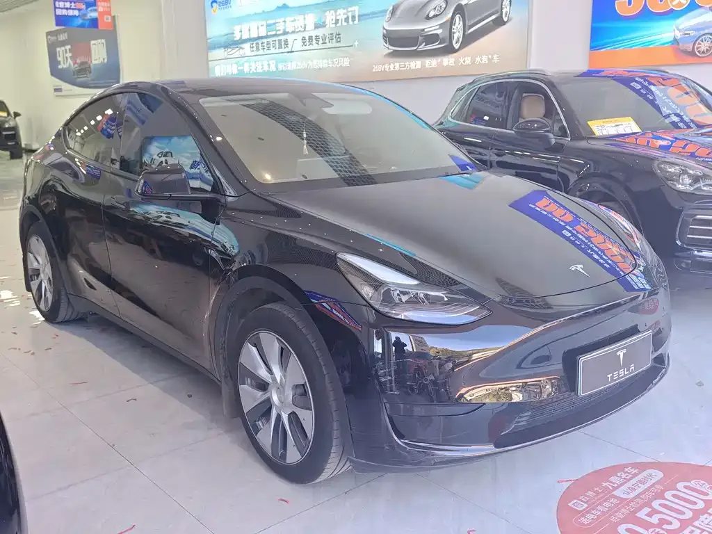 Tesla Model Y 2023 из CN, фото 9