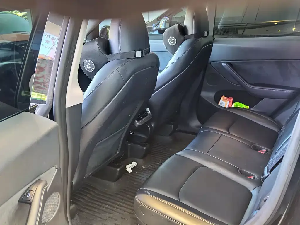 Tesla Model Y 2023 из CN, фото 4