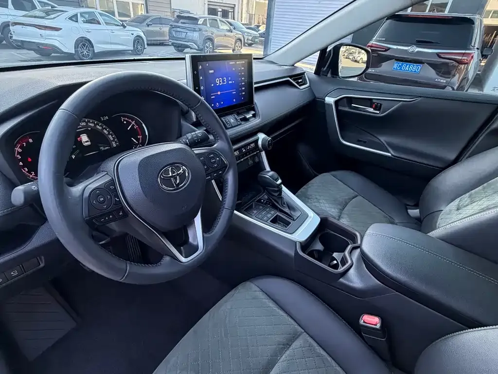 Toyota RAV4 2022 из CN, фото 6