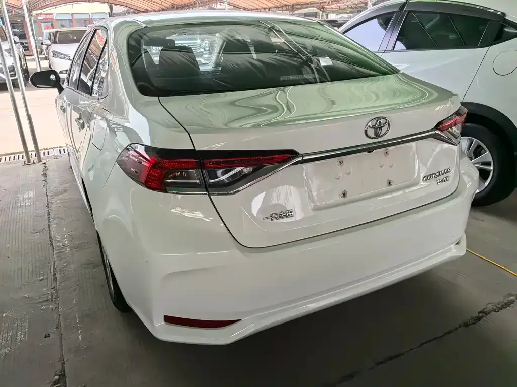 Toyota Corolla 2023 из CN, фото 8