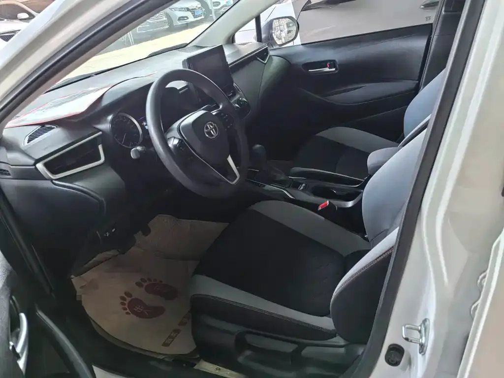 Toyota Corolla 2023 из CN, фото 7