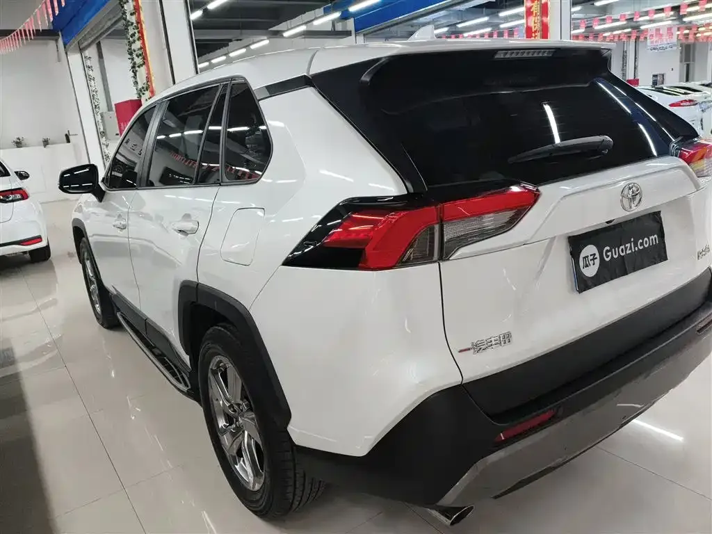 Toyota RAV4 2022 из CN, фото 8