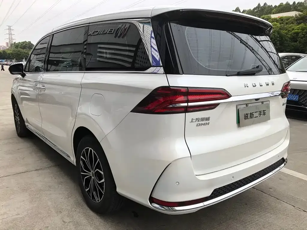 Roewe iMAX8 New Energy — фото 10