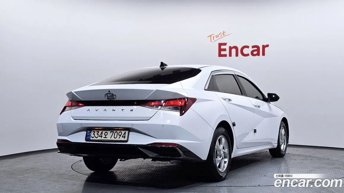 Hyundai AVANTE — фото 4