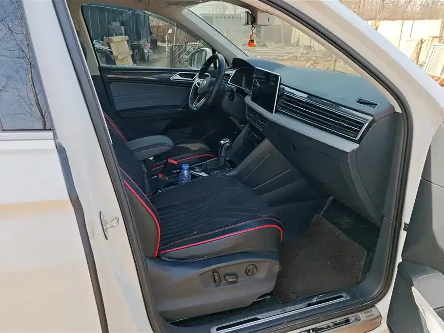 Volkswagen Tiguan L 2021 из CN, фото 10