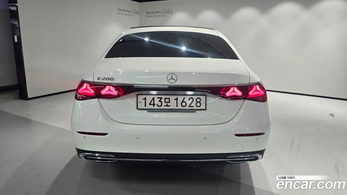 Mercedes-Benz E-Class 2024 из KR, фото 2