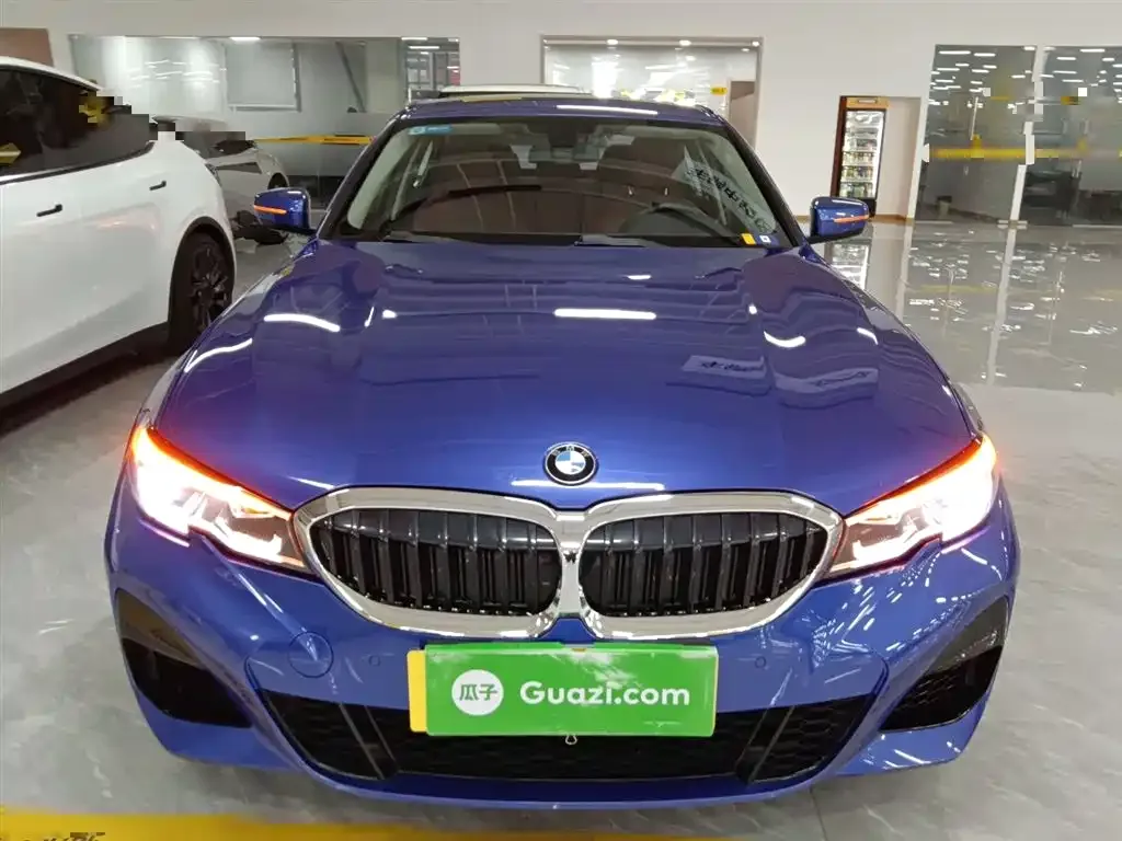 BMW 3 Series 2021 из CN, фото 2
