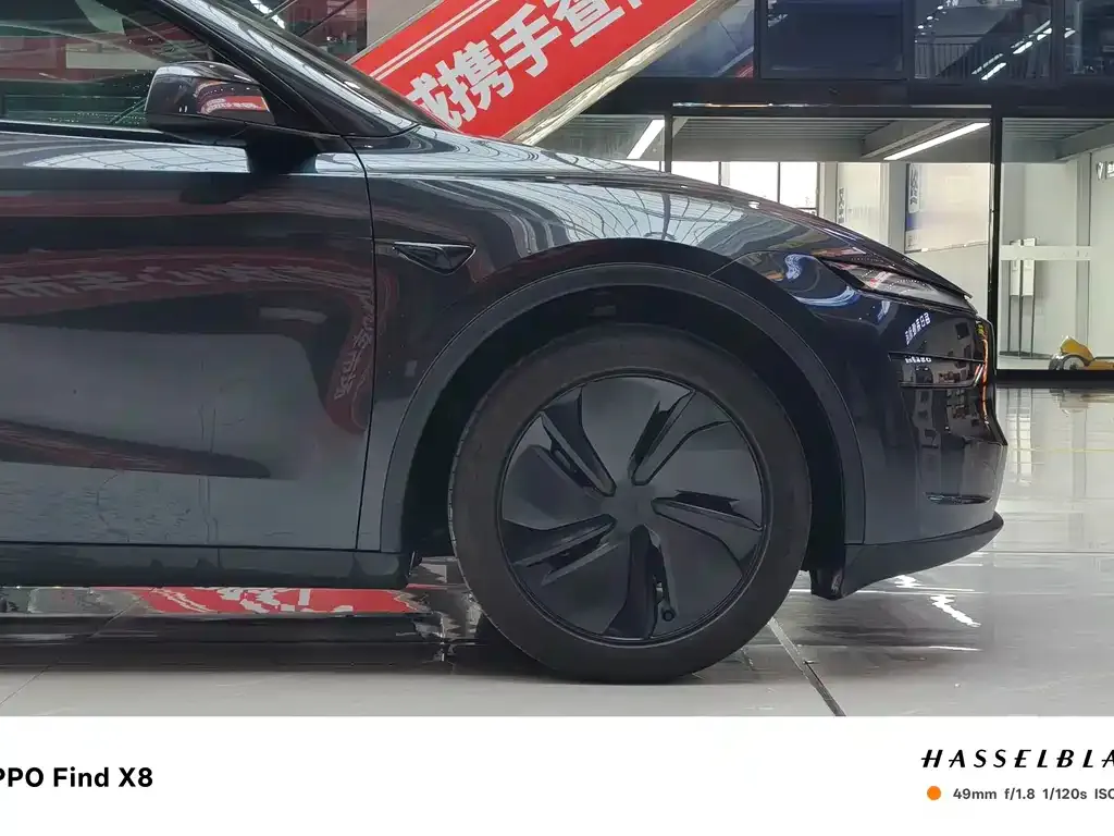 Tesla Model Y 2025 из CN, фото 2