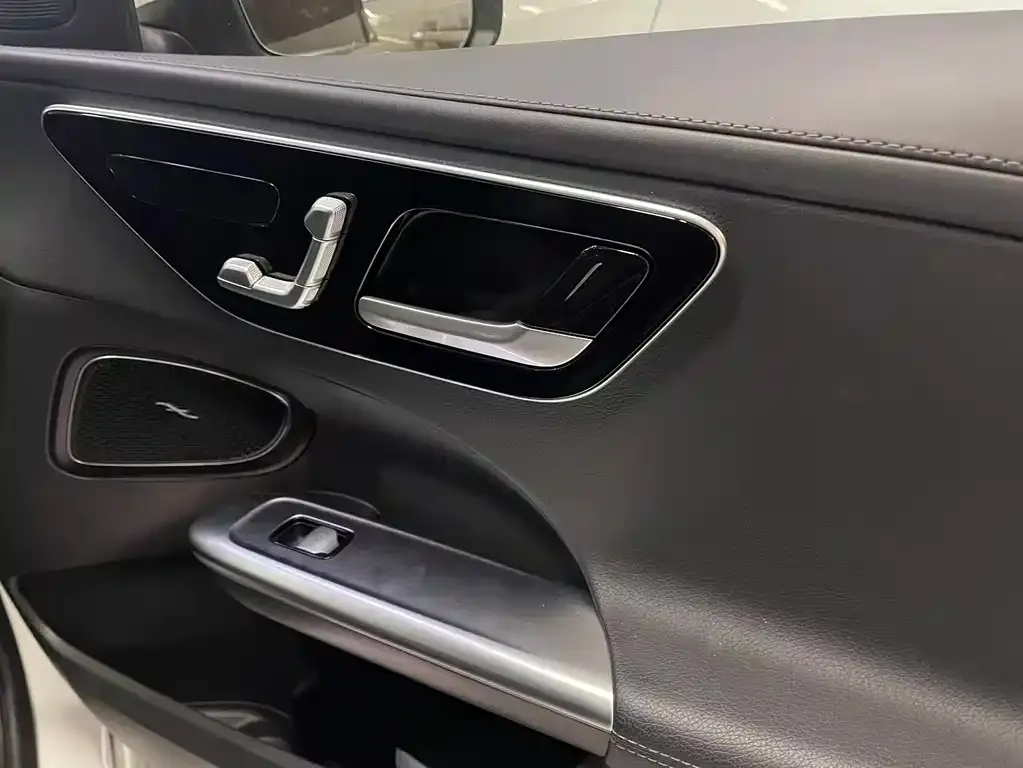 Mercedes-Benz C-Class 2023 из CN, фото 3