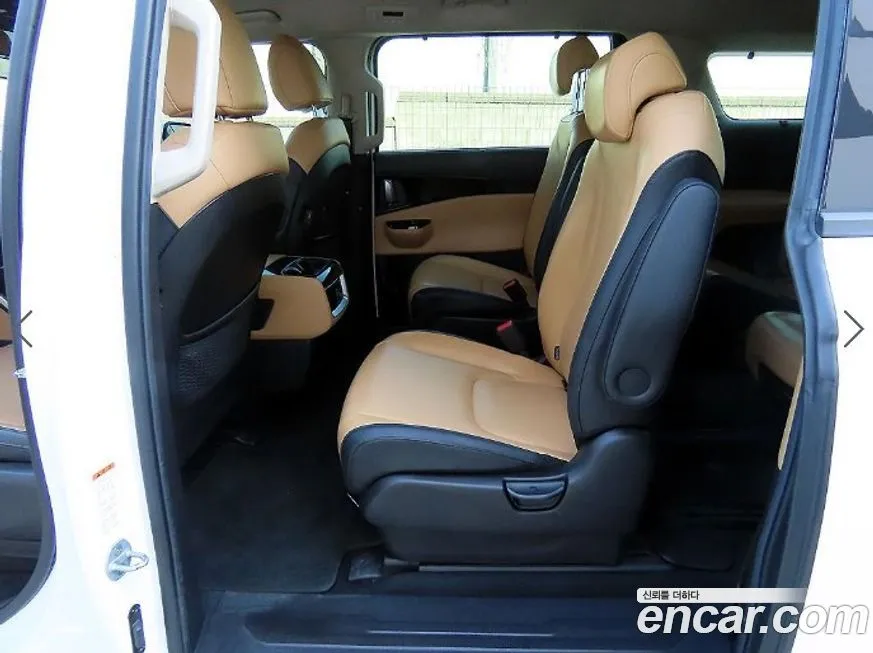 Kia Carnival 2021 из KR, фото 3