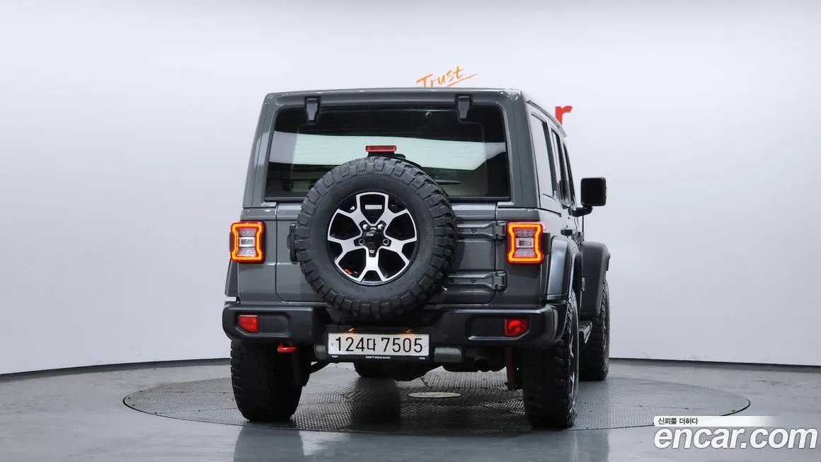 Jeep Wrangler 2021 из KR, фото 3