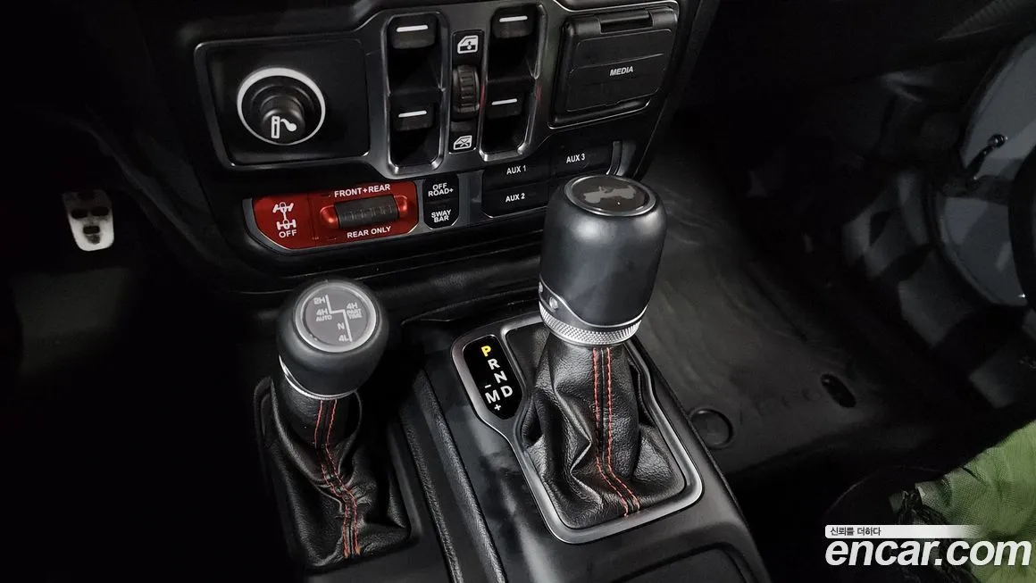 Jeep Wrangler 2021 из KR, фото 10