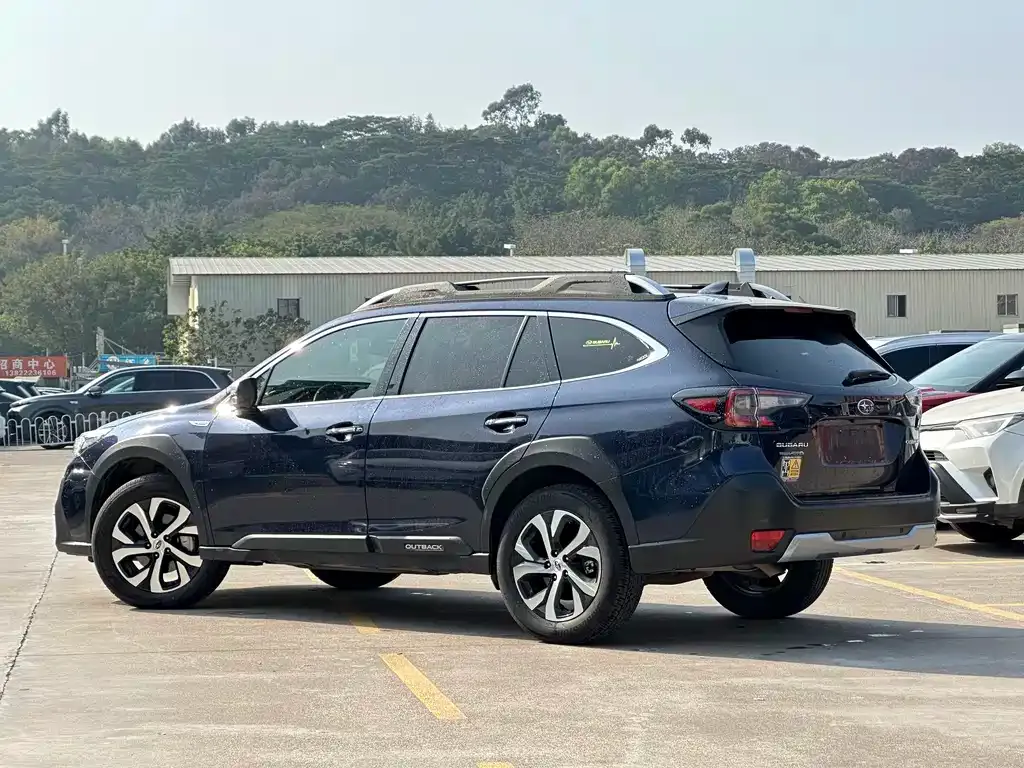 Subaru Outback 2021 из CN, фото 4