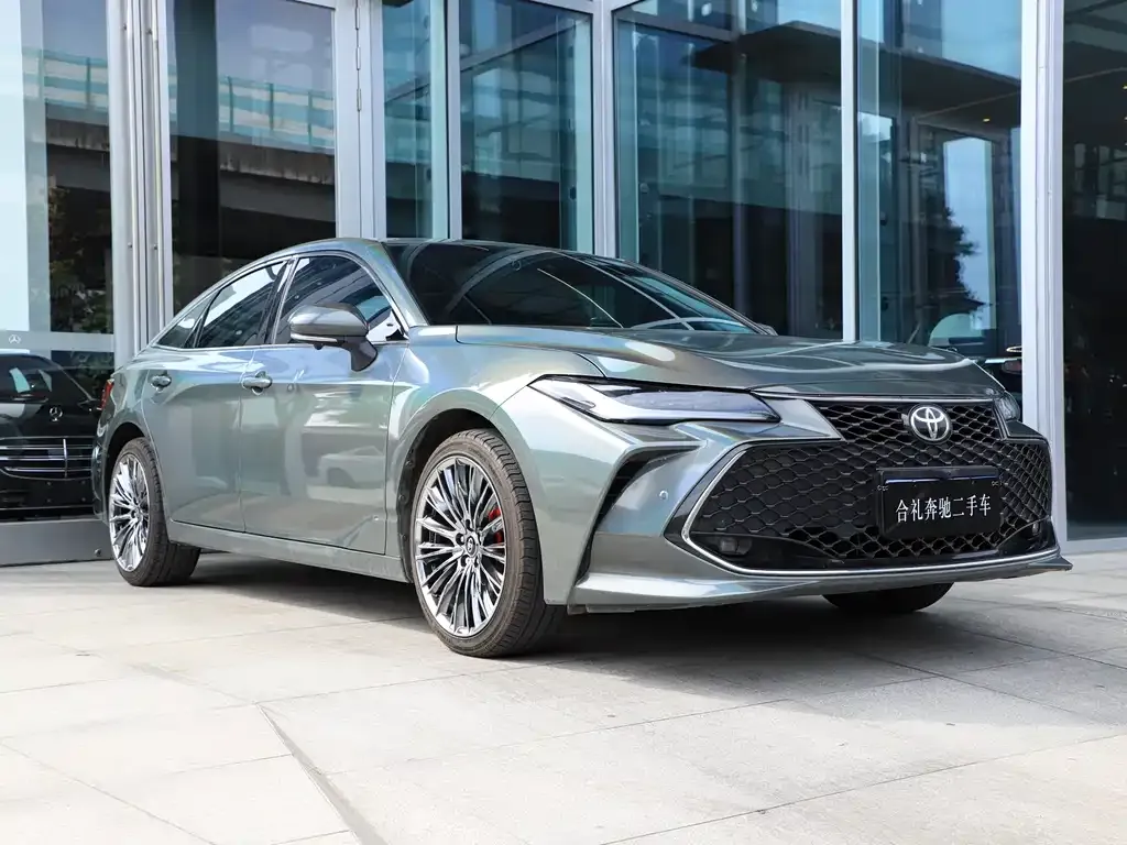 Toyota Avalon 2023 из CN, фото 2
