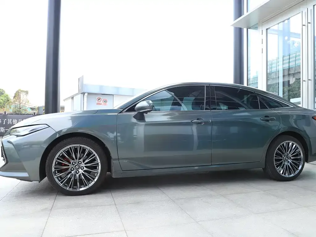 Toyota Avalon 2023 из CN, фото 8