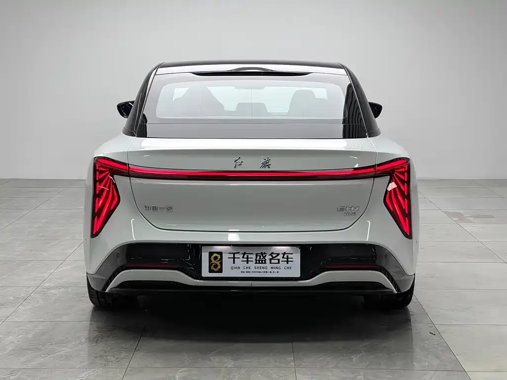 Hongqi EH7 2024 из CN, фото 5