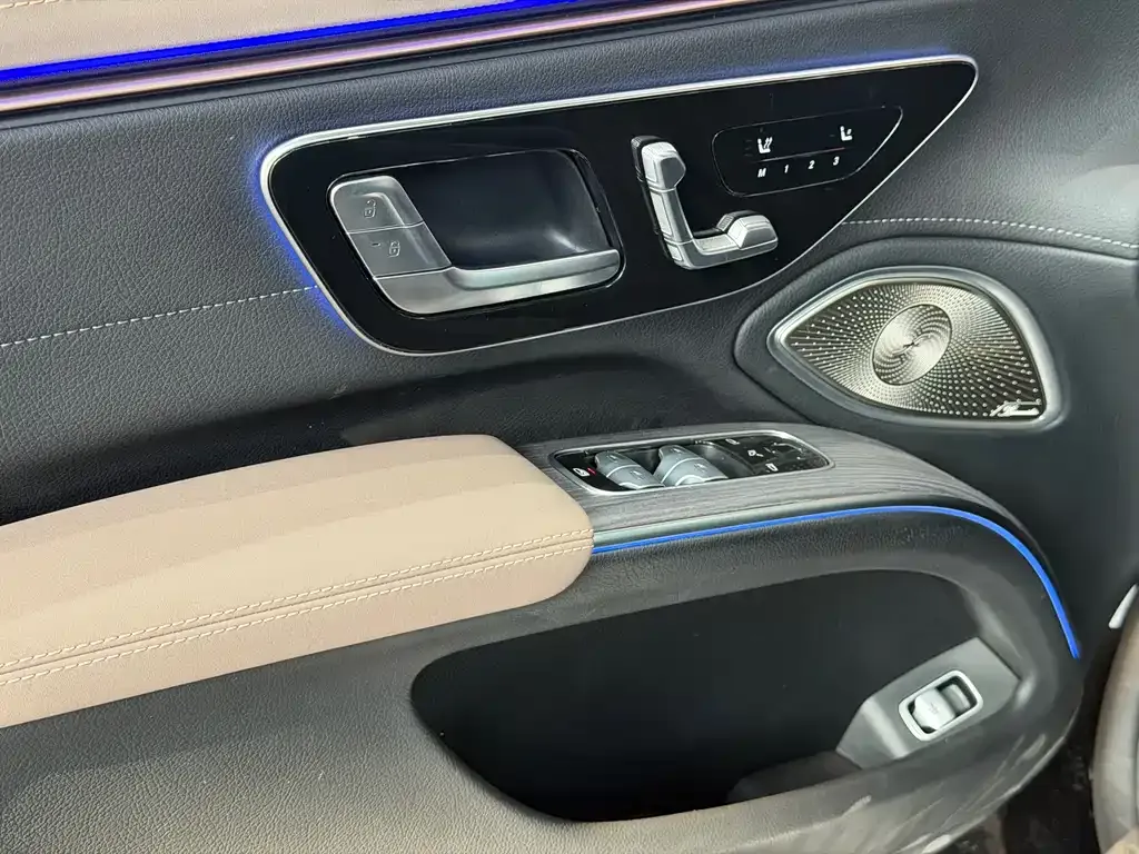 Mercedes-Benz EQS 2024 из CN, фото 2