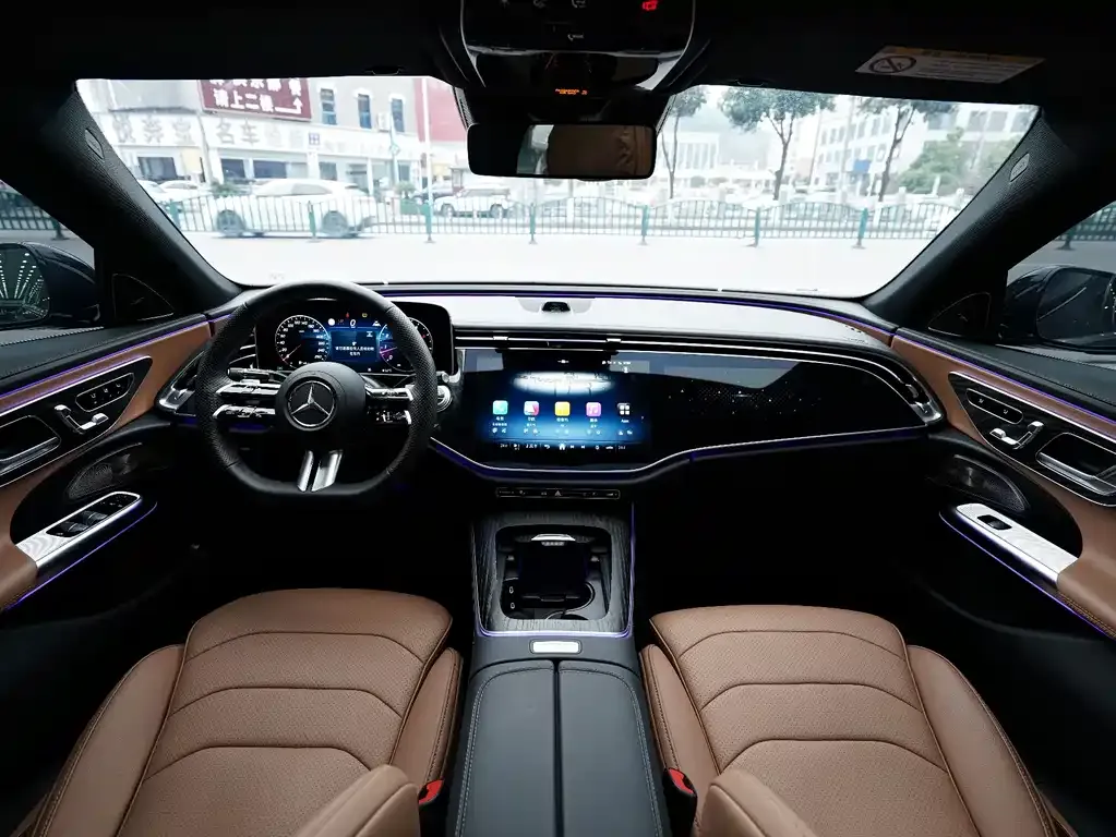 Mercedes-Benz E-Class 2024 из CN, фото 2