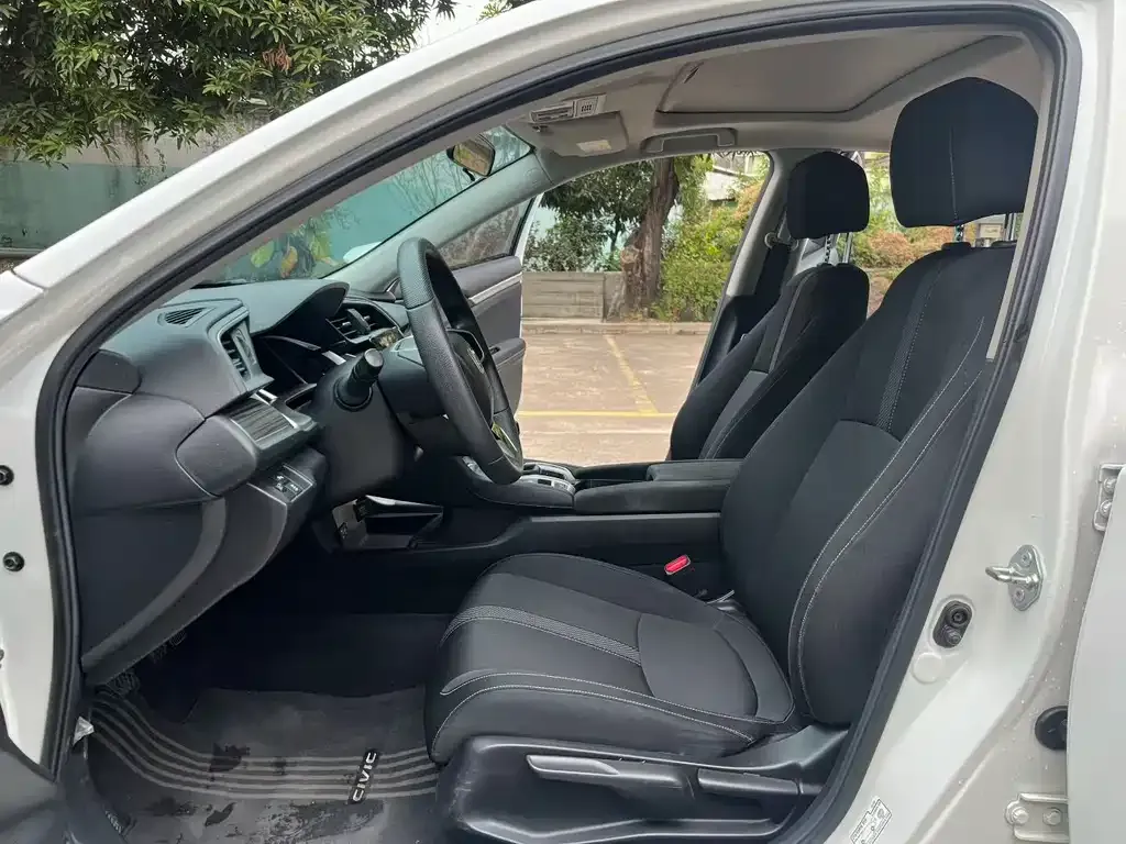 Honda Civic 2021 из CN, фото 8