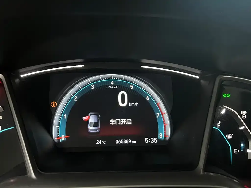 Honda Civic 2021 из CN, фото 3
