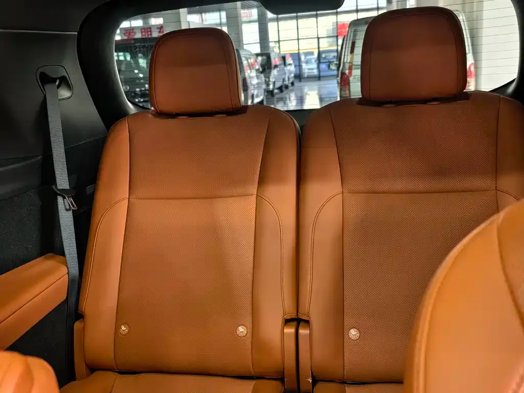 Li Auto L8 2023 из CN, фото 2