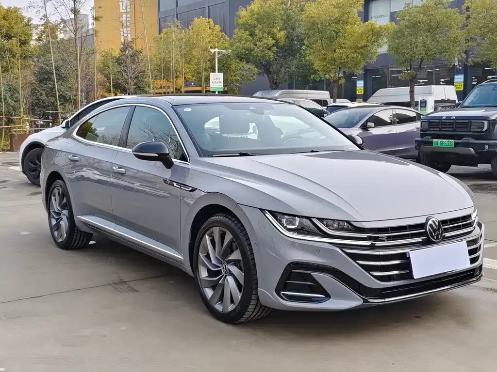 Volkswagen CC 2024 из CN, фото 8