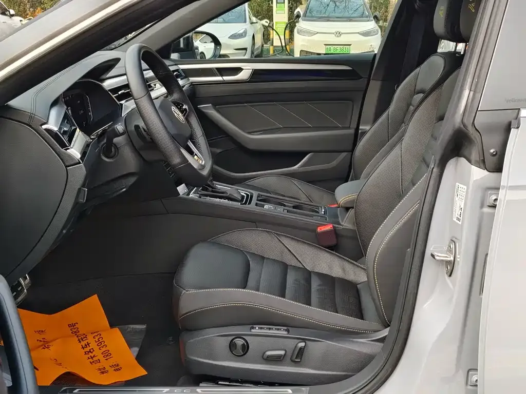 Volkswagen CC 2024 из CN, фото 6