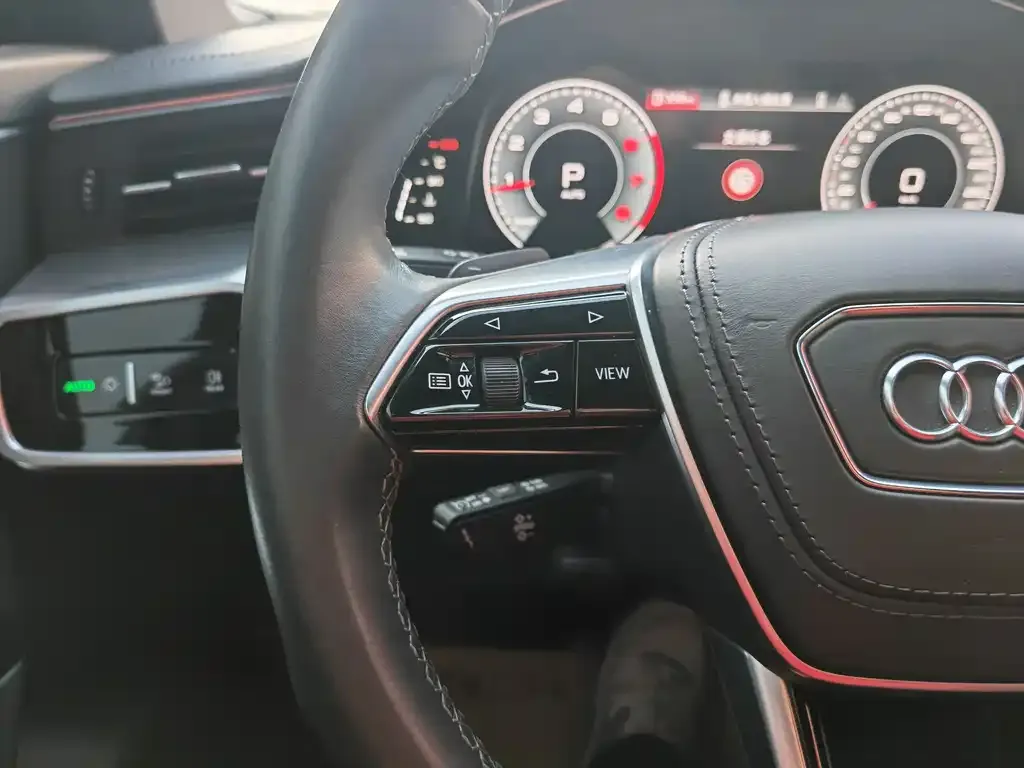 Audi A6L 2024 из CN, фото 7