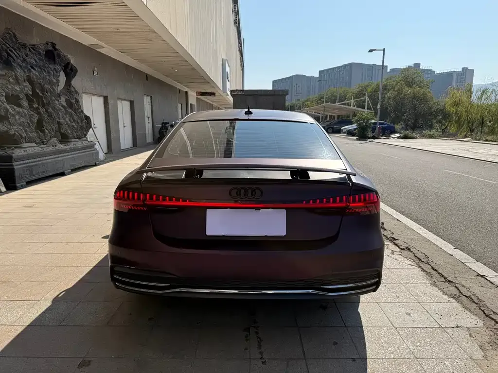 Audi A7 2021 из CN, фото 3