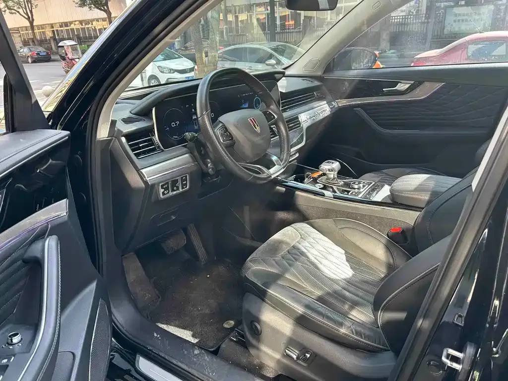 Hongqi HS5 2023 из CN, фото 3
